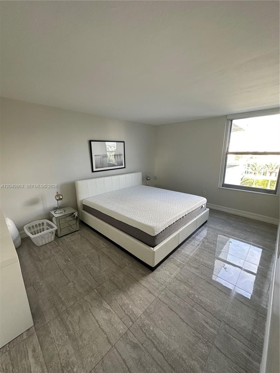 2899 Collins Ave # 617, Miami Beach, FL 33140 photo 5
