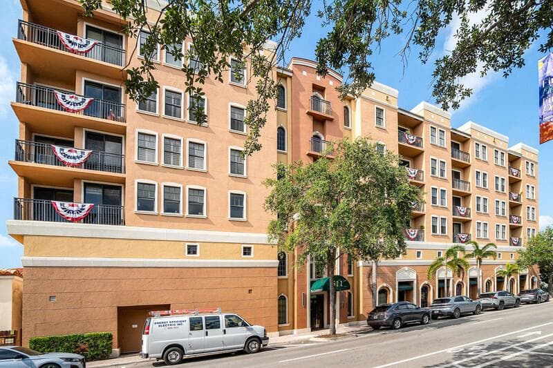 511 Lucerne Avenue # 618, FL 33460 photo 3