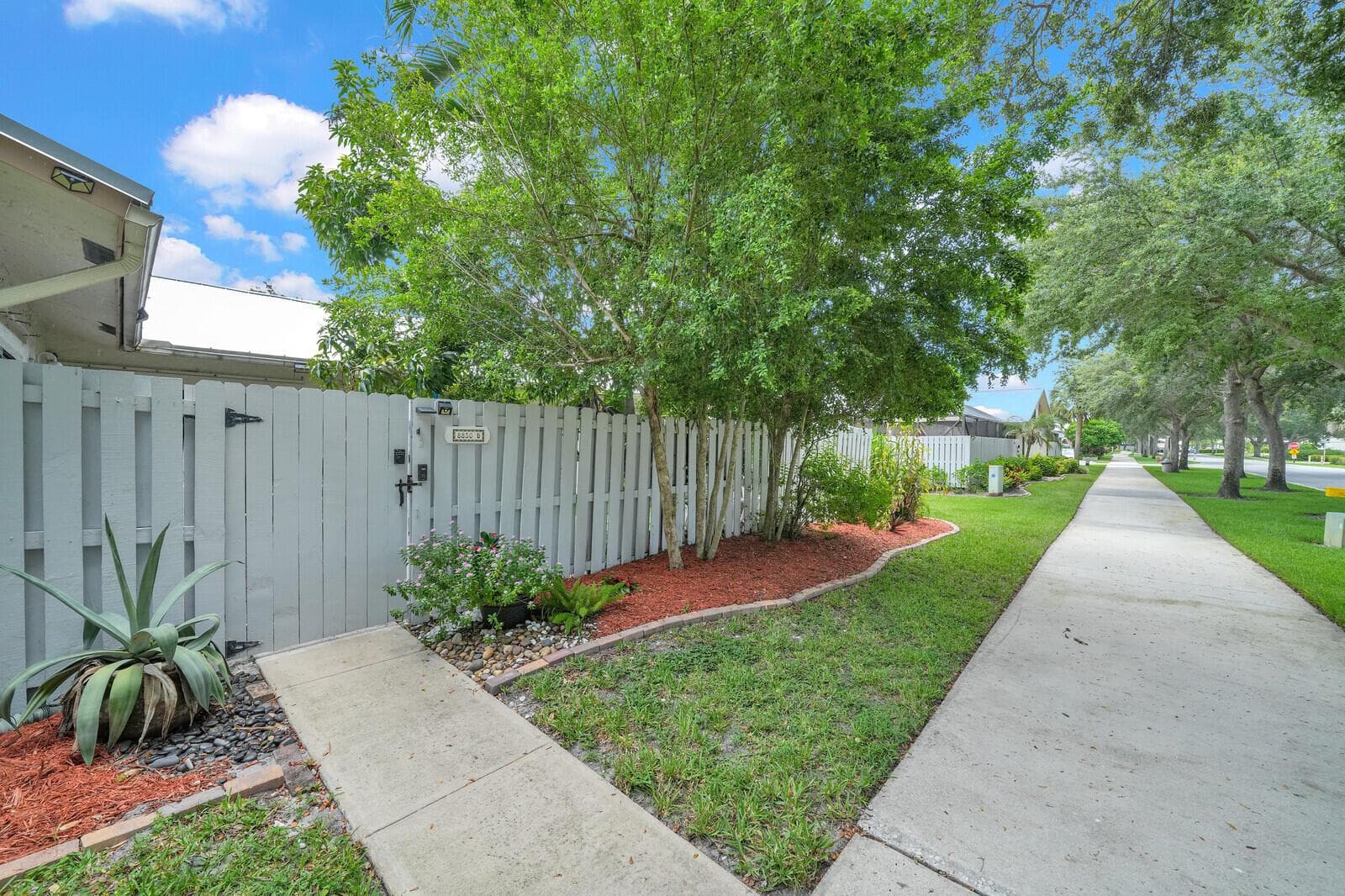8850 Ranta Court # D, Boynton Beach, FL 33436 photo 3