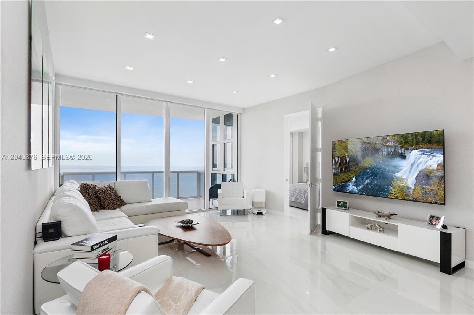 18201 Collins Ave # 3504, Sunny Isles Beach, FL 33160 photo 4
