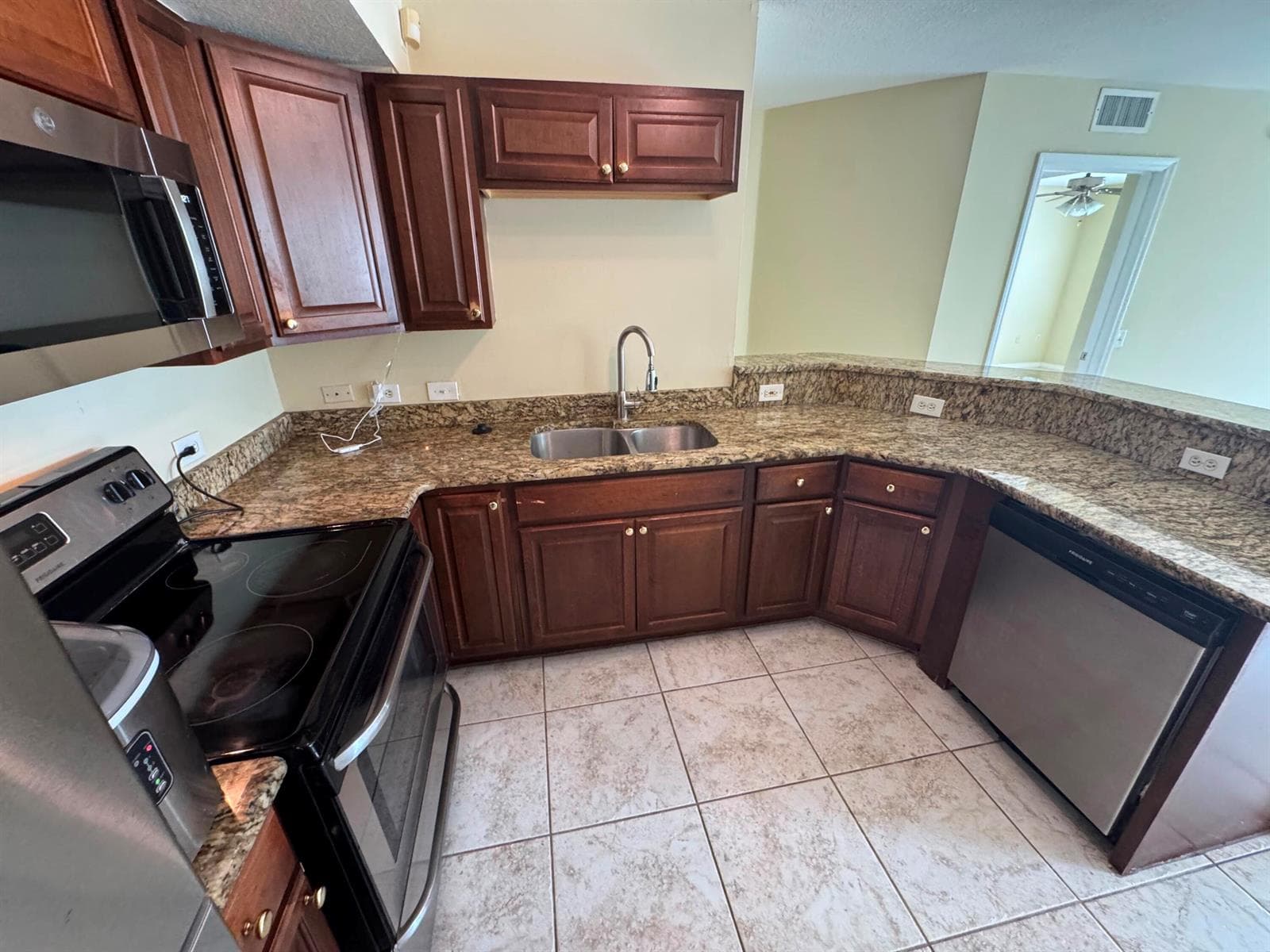 201 Villa Circle # 201, Boynton Beach, FL 33435 photo 4