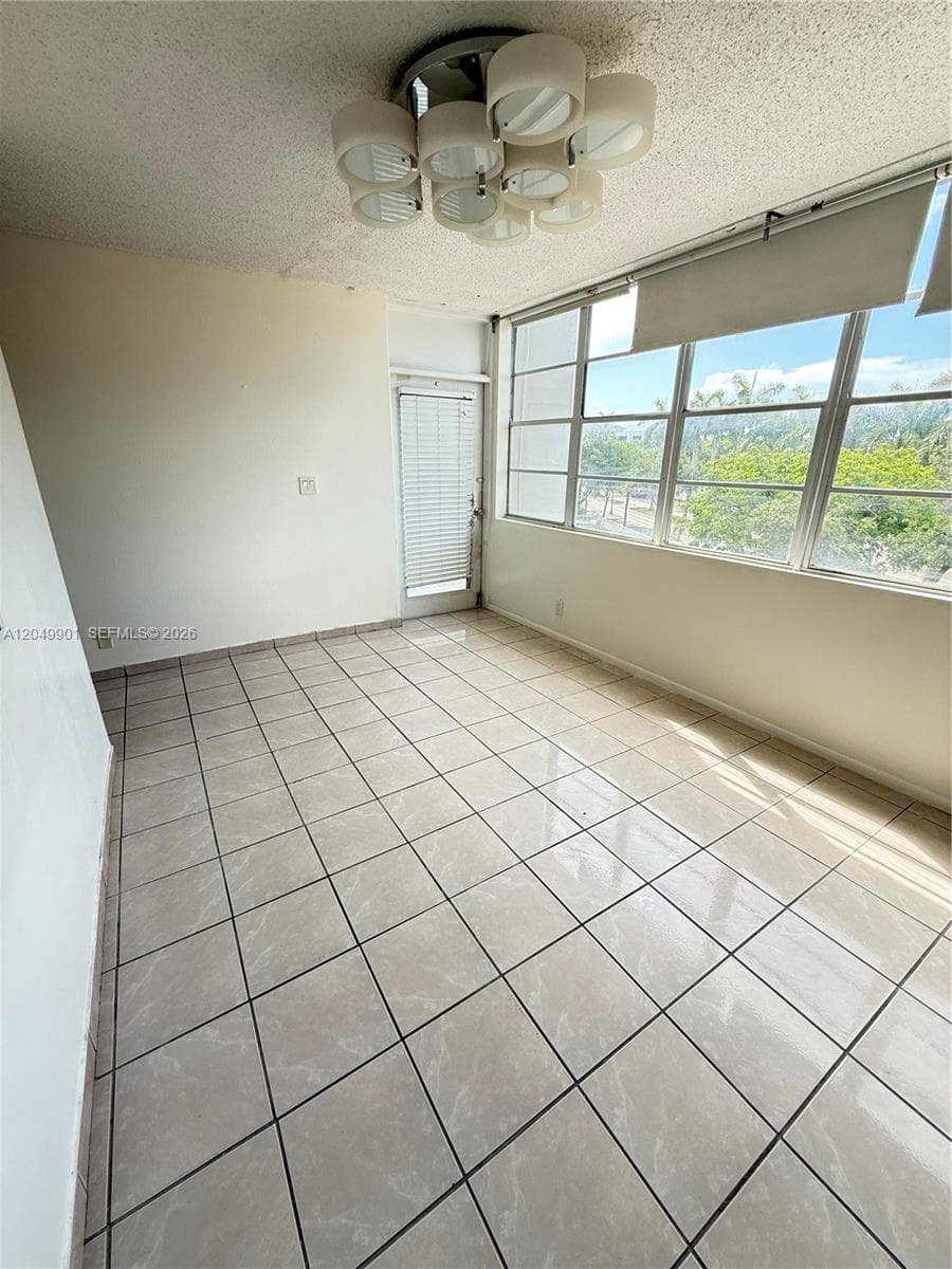 2025 NE 164th St # 318, North Miami Beach, FL 33162 photo 5