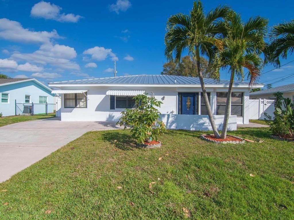476 19th Place, Vero Beach, FL 32960
