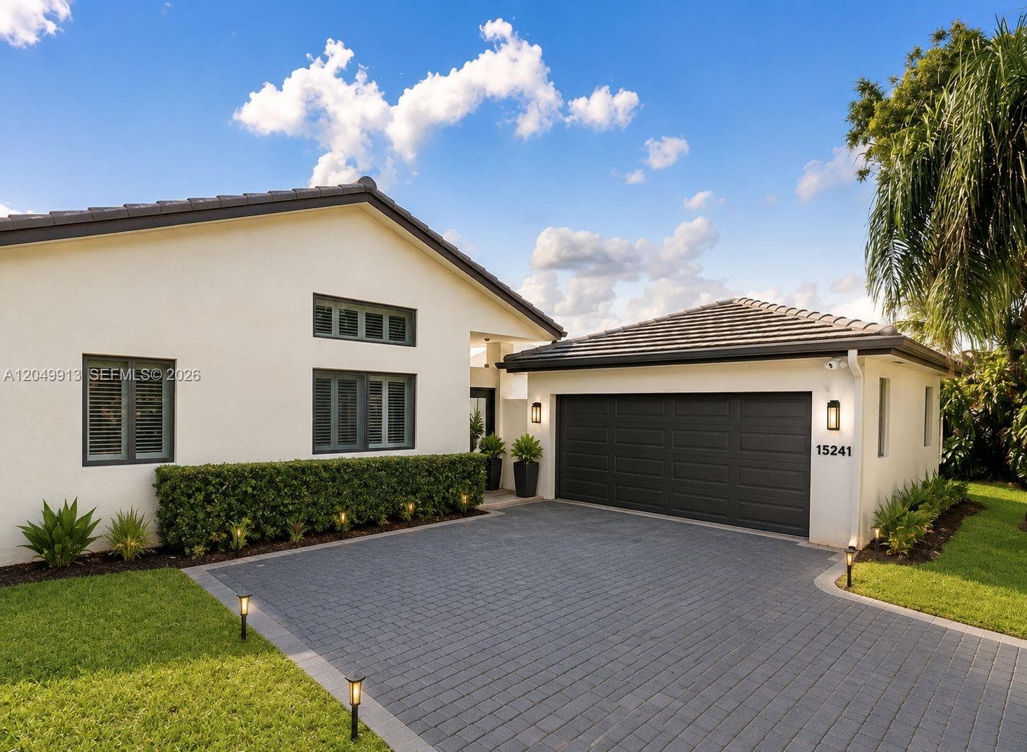15241 NW 89th Ave, Miami Lakes, FL 33018