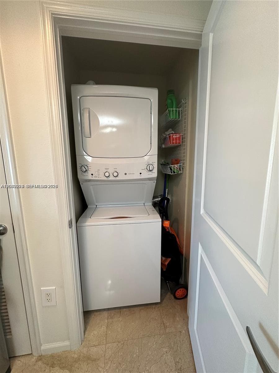 10 Aragon Ave # 1113, Coral Gables, FL 33134 photo 5