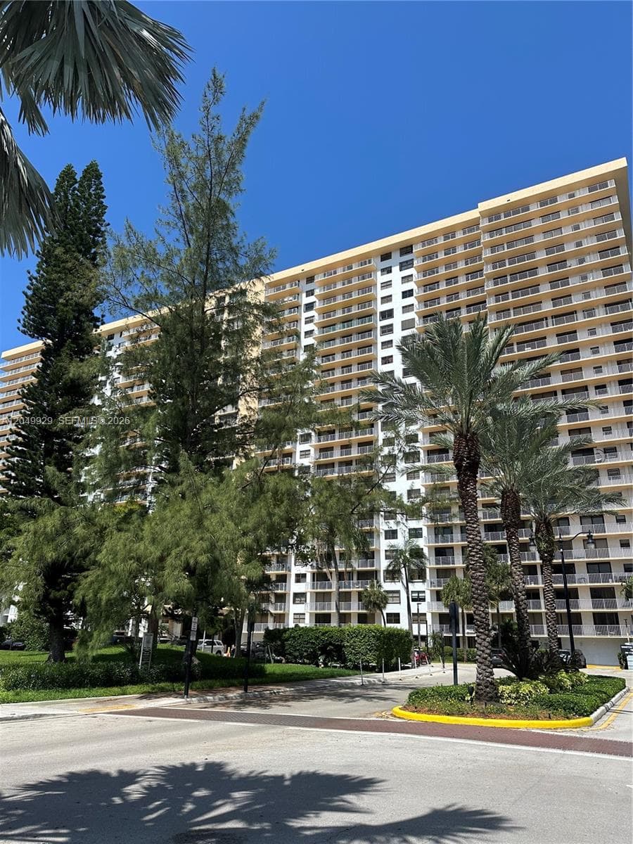 290 174th St # 2207, Sunny Isles Beach, FL 33160