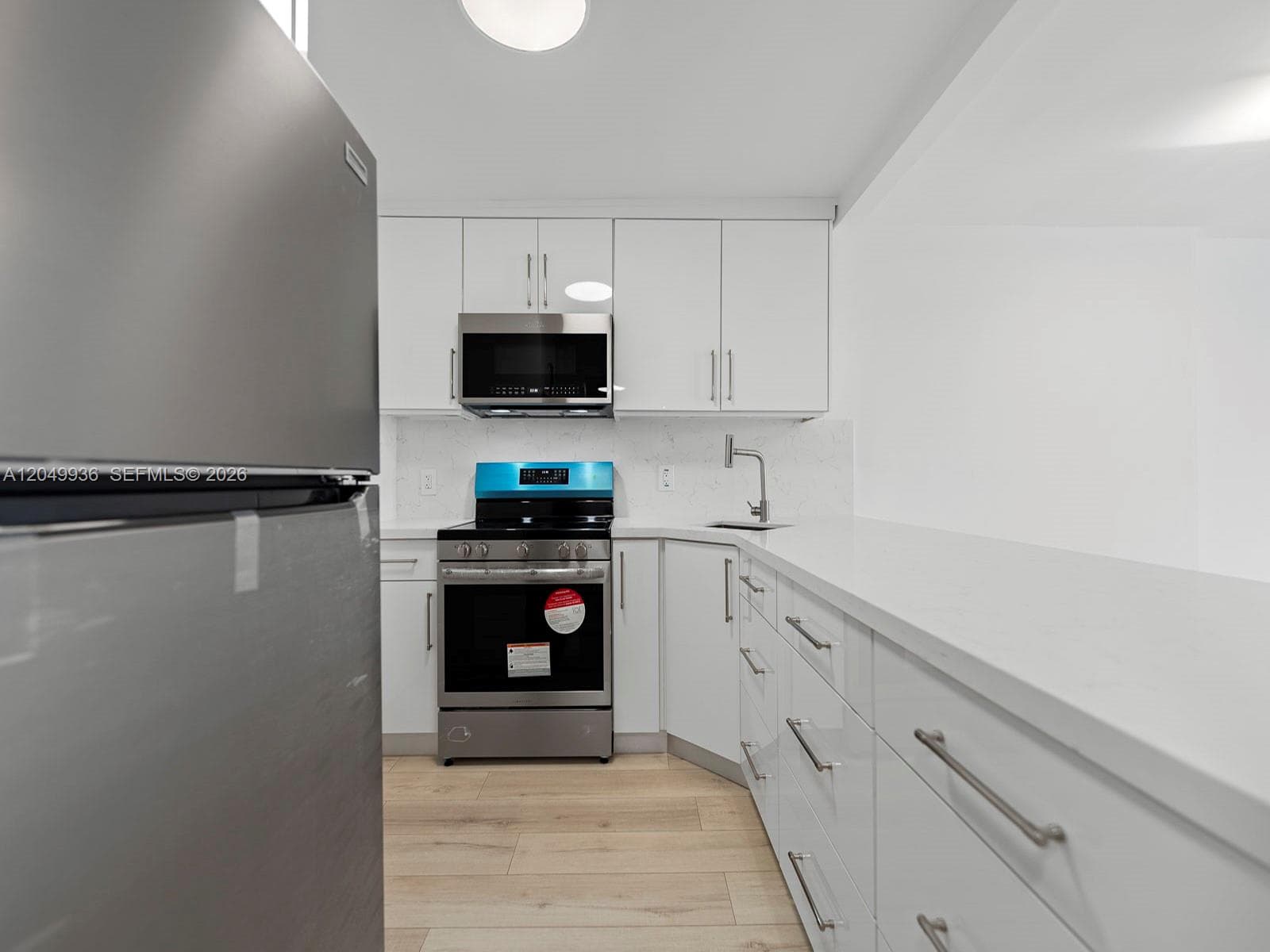 401 Ocean Dr # 403, Miami Beach, FL 33139 photo 3
