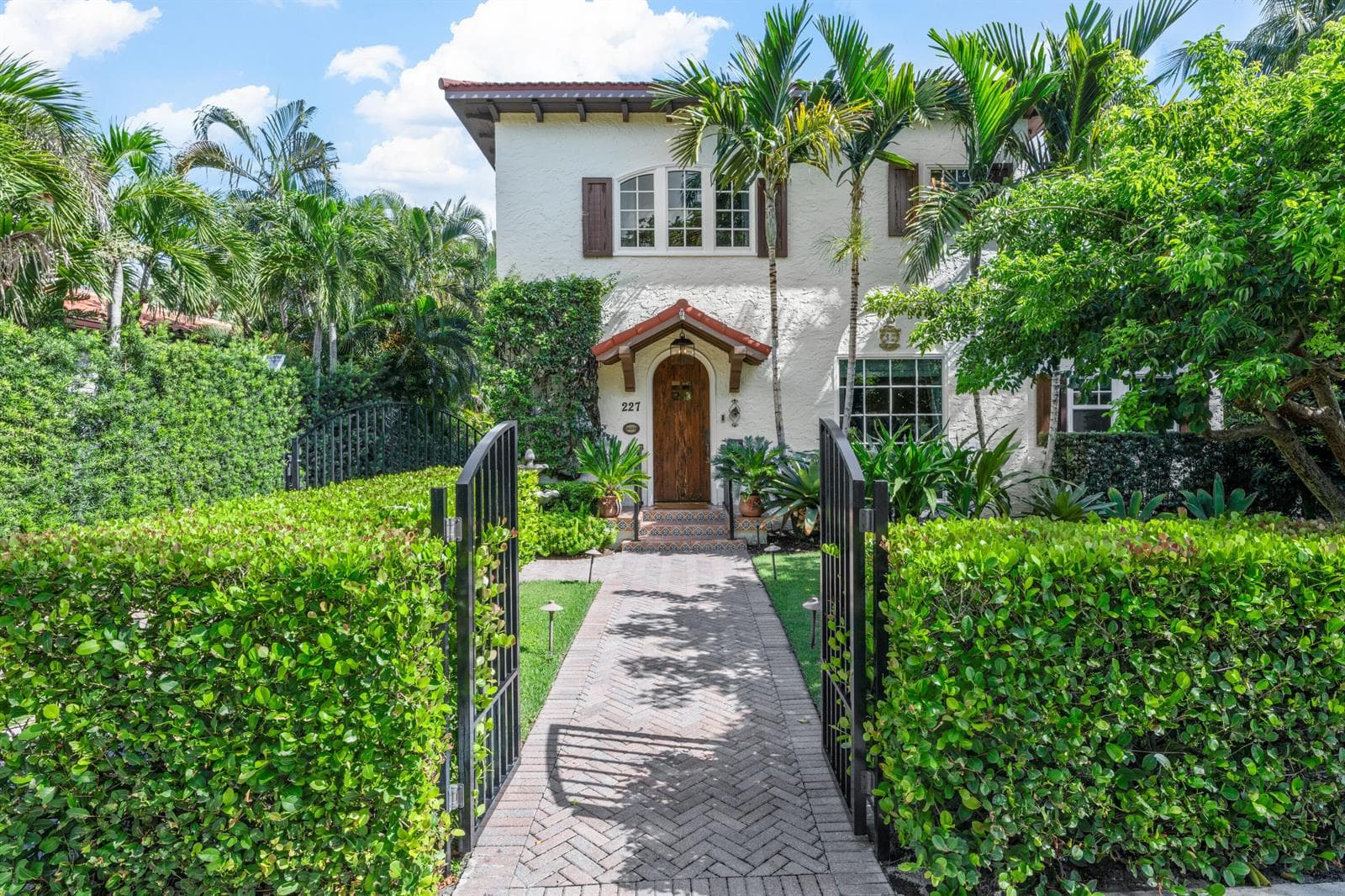227 Marlborough Road, West Palm Beach, FL 33405 photo 2
