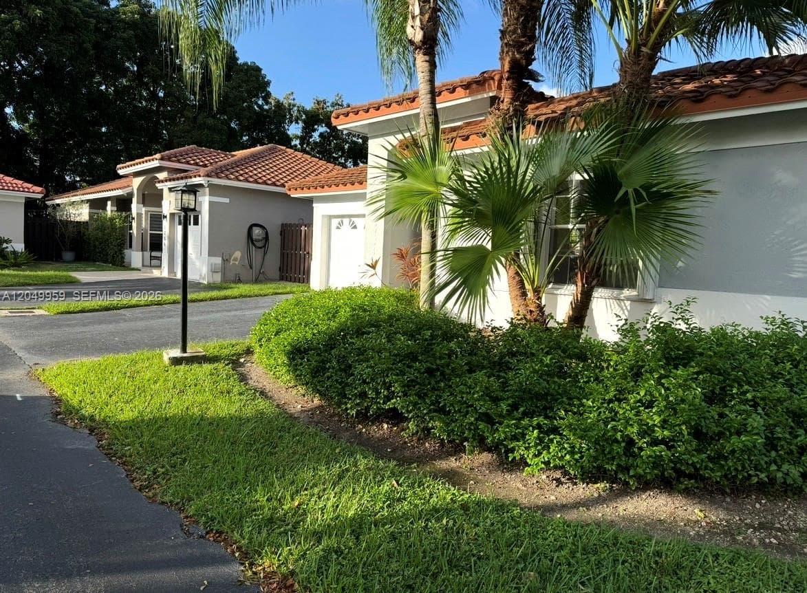 5758 NW 97th Pl # 0, Doral, FL 33178 photo 2