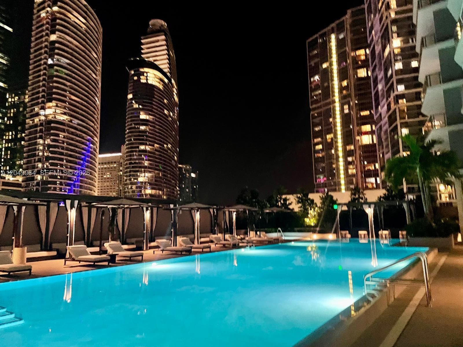 77 NE 5th St # 511, Miami, FL 33131 photo 2