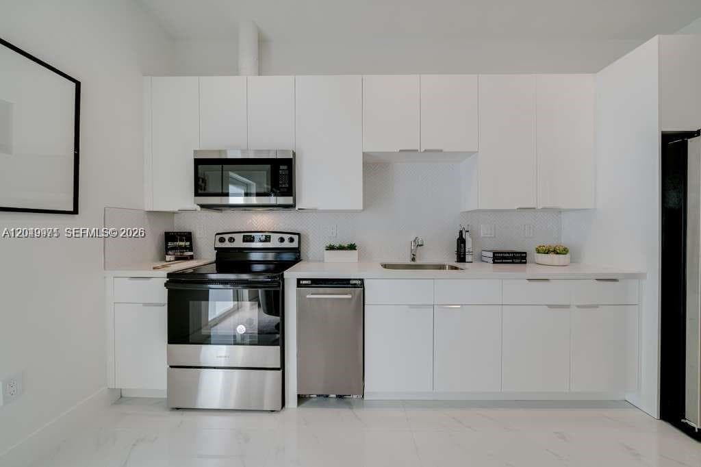 2936 NW 27th St # 2936, Miami, FL 33142 photo 3