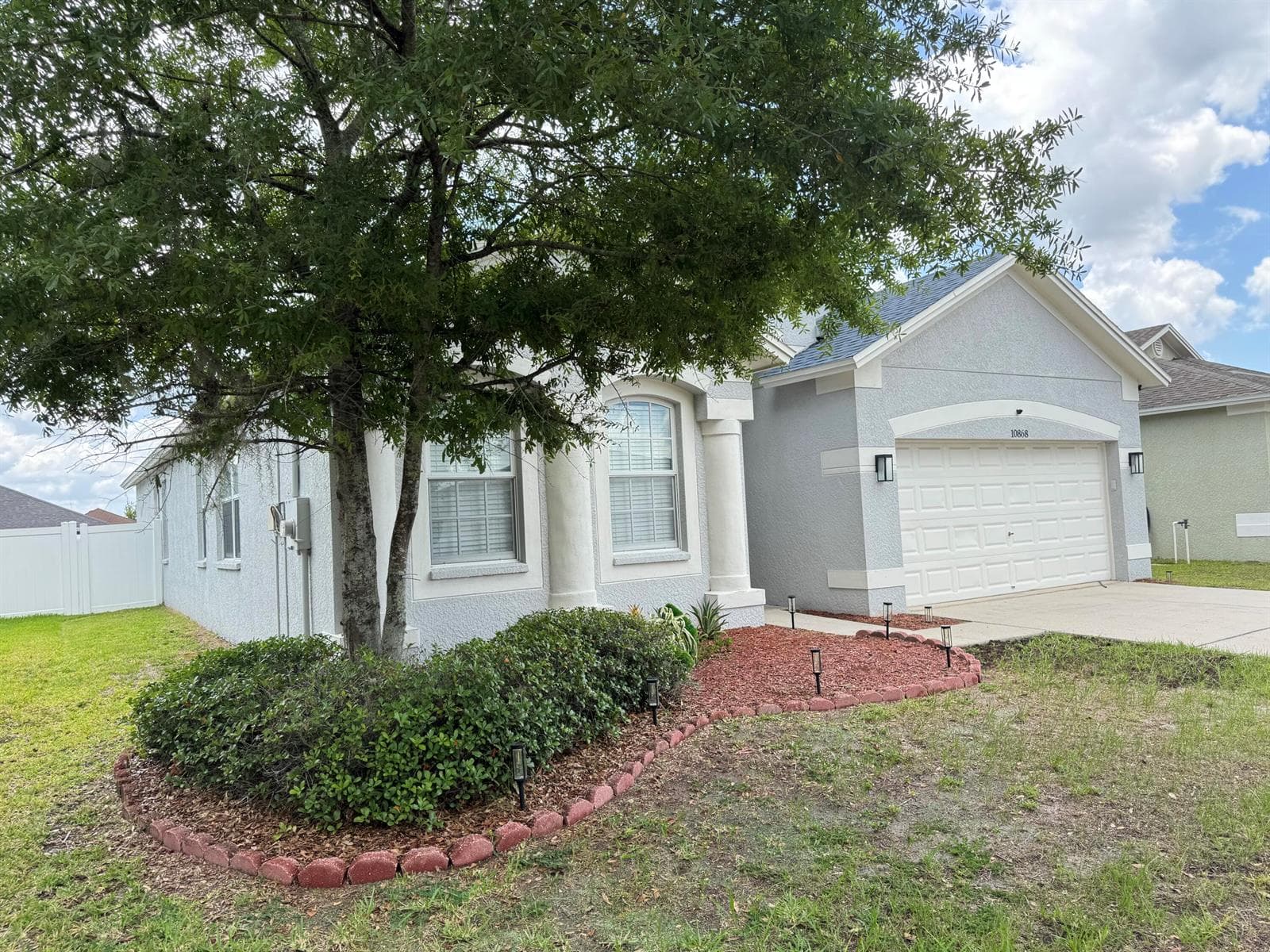 10868 Standing Stone Drive, FL 33598 photo 3