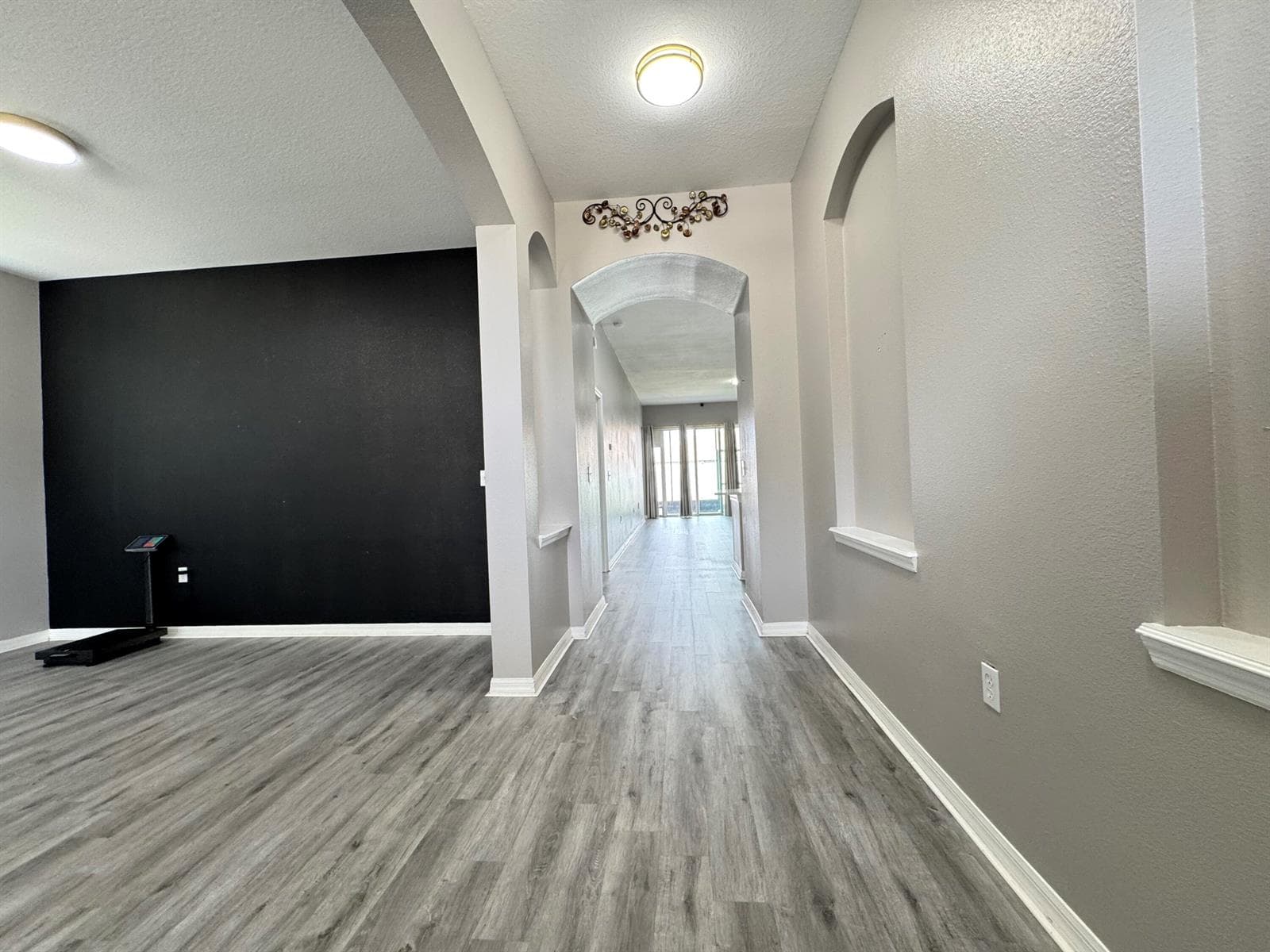 10868 Standing Stone Drive, FL 33598 photo 4