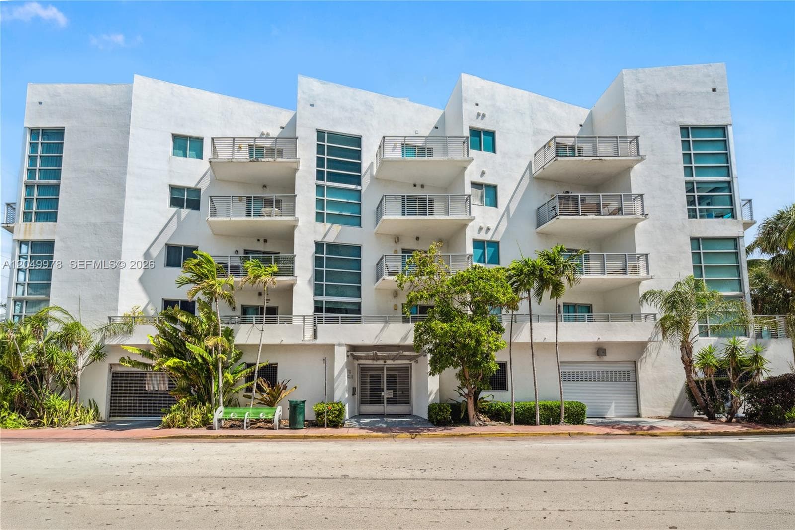 7700 Collins Ave # 3, Miami Beach, FL 33141