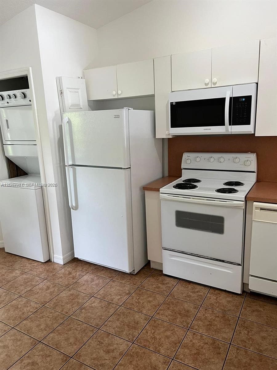 2911 SE 13th Rd # 204-40, Homestead, FL 33035 photo 2