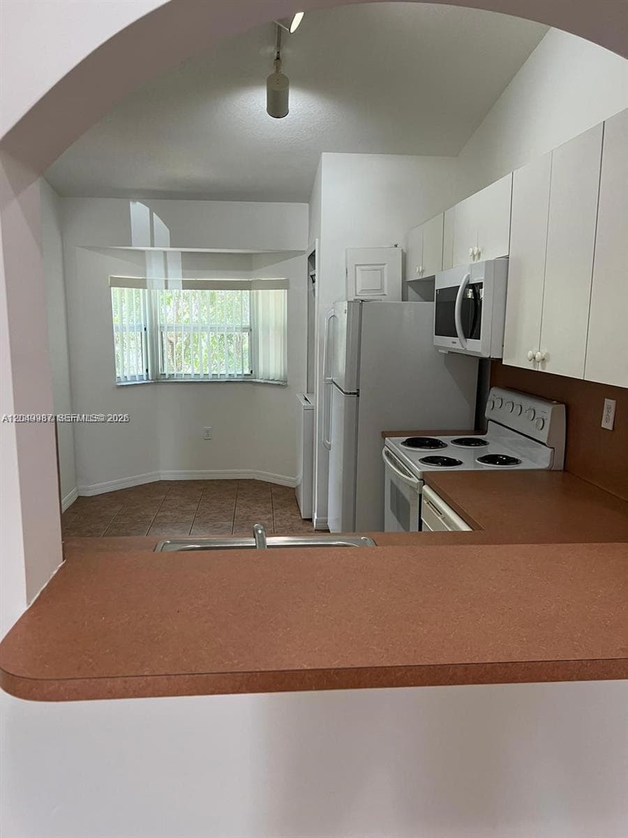 2911 SE 13th Rd # 204-40, Homestead, FL 33035 photo 5