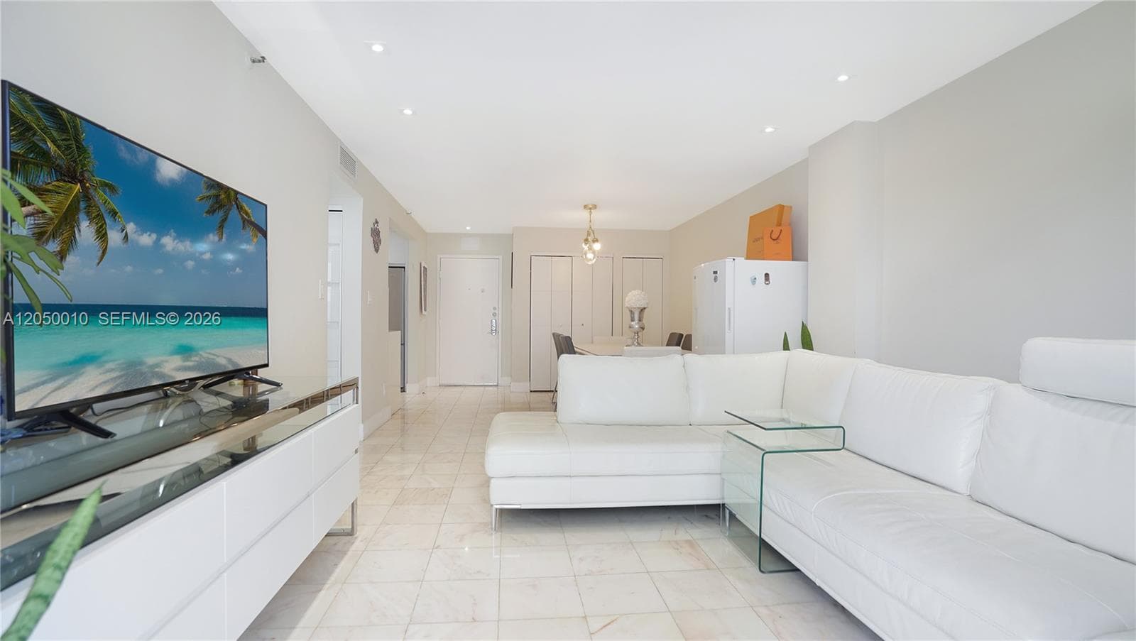 4301 Collins Ave # 403, Miami Beach, FL 33140 photo 2