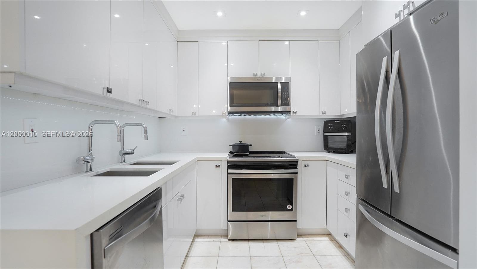 4301 Collins Ave # 403, Miami Beach, FL 33140 photo 3
