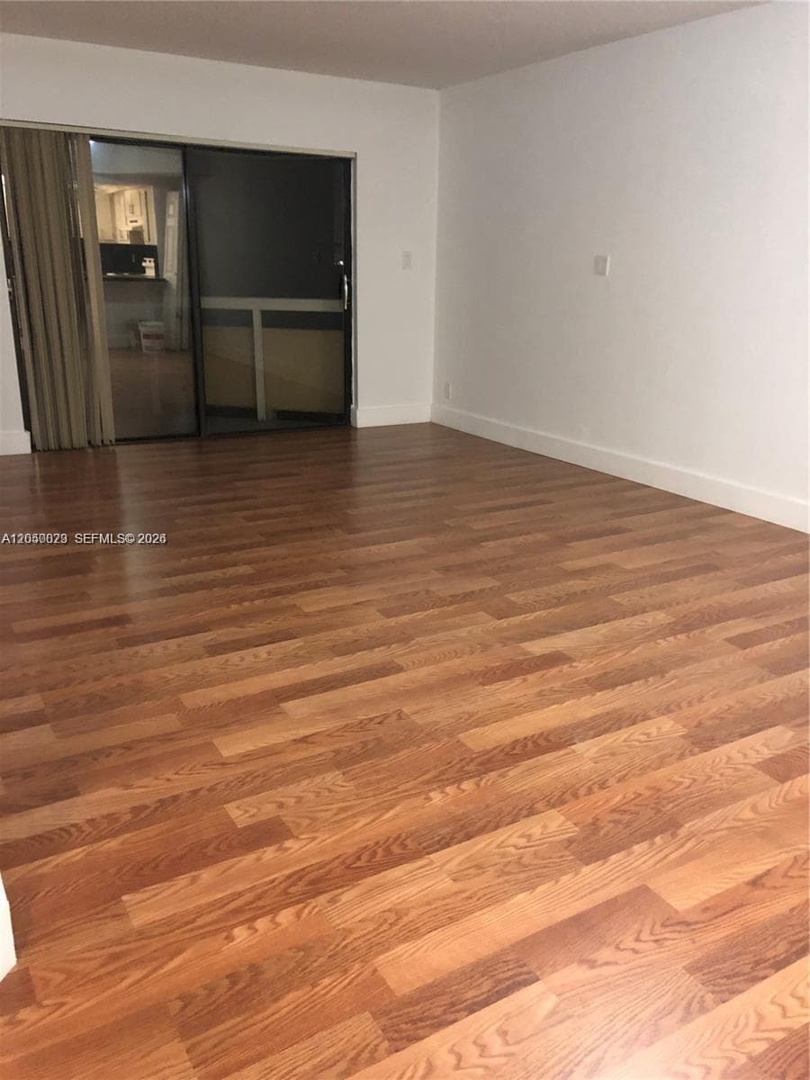 8290 Lake Dr # 349, Doral, FL 33166 photo 2