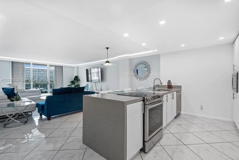 3800 S Ocean Dr # 410, Hollywood, FL 33019 photo 2