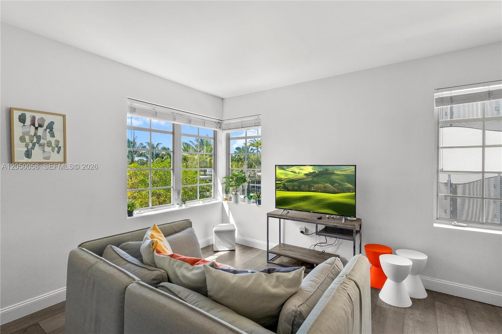 435 21st St # 318, Miami Beach, FL 33139 photo 2