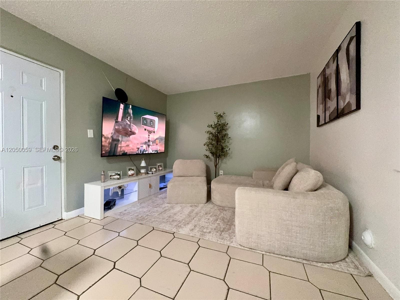 10765 SW 4th St # 3, Sweetwater, FL 33174 photo 2