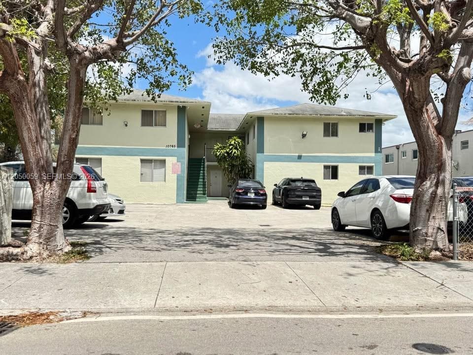 10765 SW 4th St # 3, Sweetwater, FL 33174
