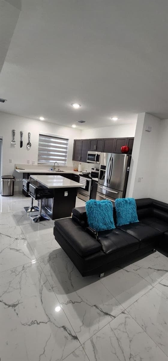 1664 SE 27th Ter, Homestead, FL 33035 photo 2