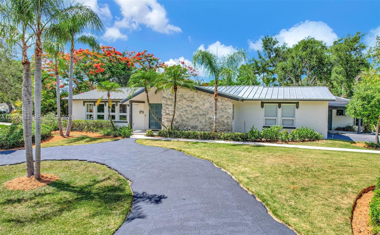 6952 SW 149th Ter, Palmetto Bay, FL 33158