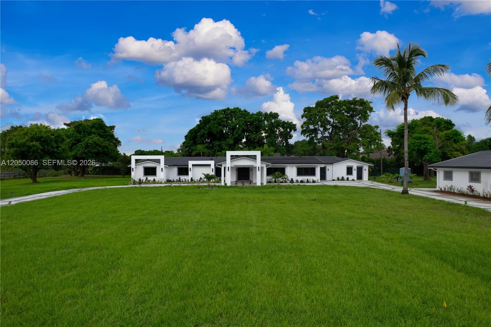 17640 SW 52nd Ct, Southwest Ranches, FL 33331 photo 3