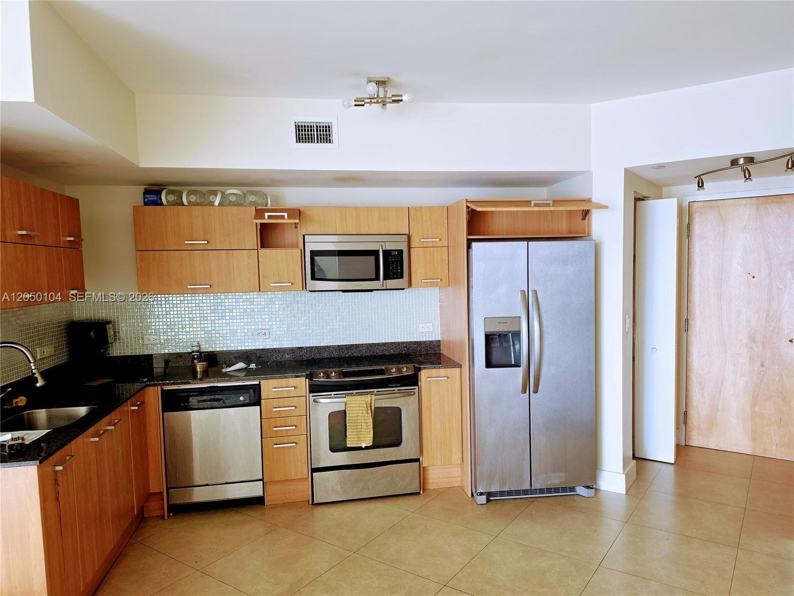 350 S Miami Ave # 3201, Miami, FL 33130 photo 4
