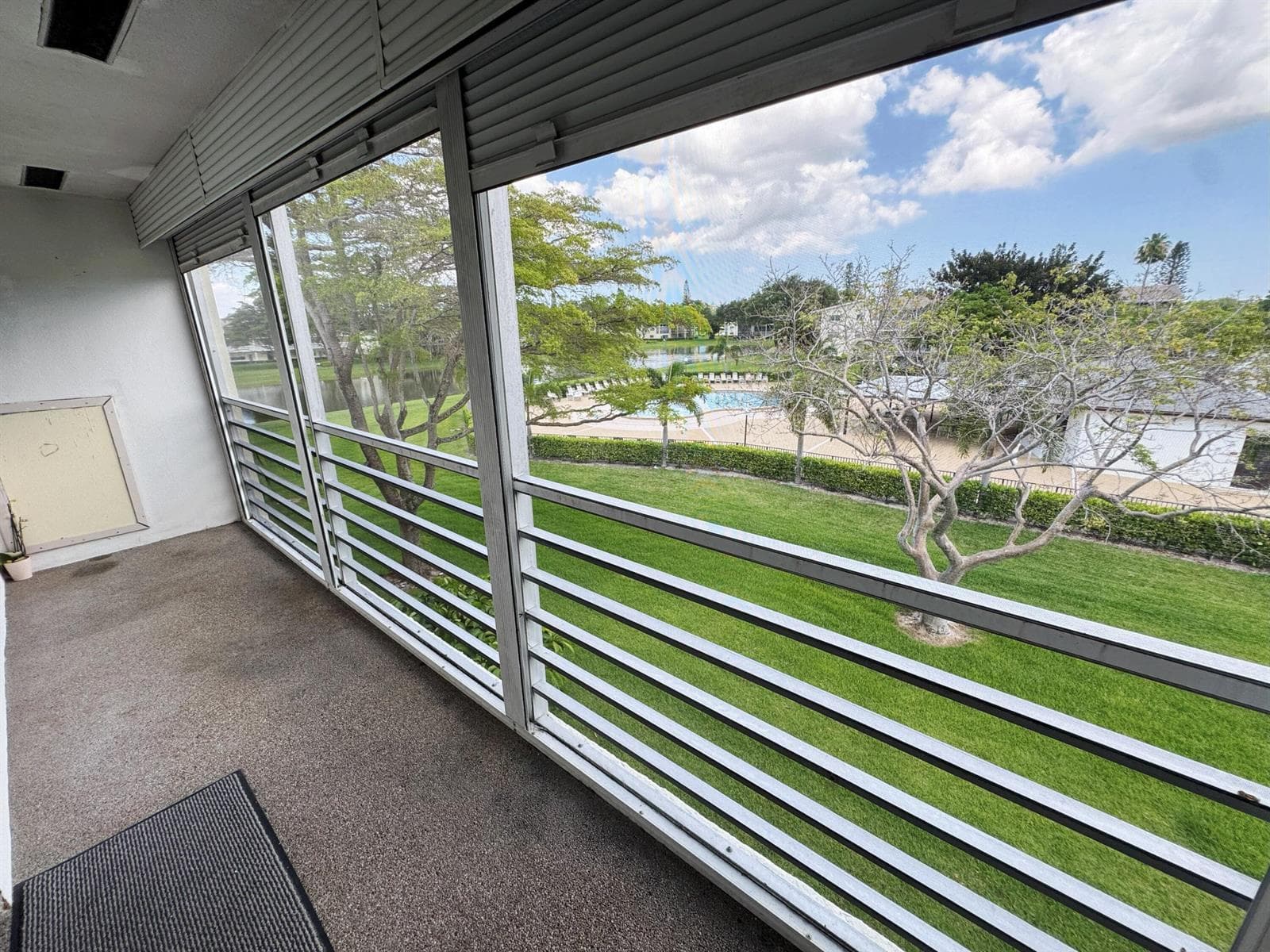 125 Dorset C, Boca Raton, FL 33434 photo 2