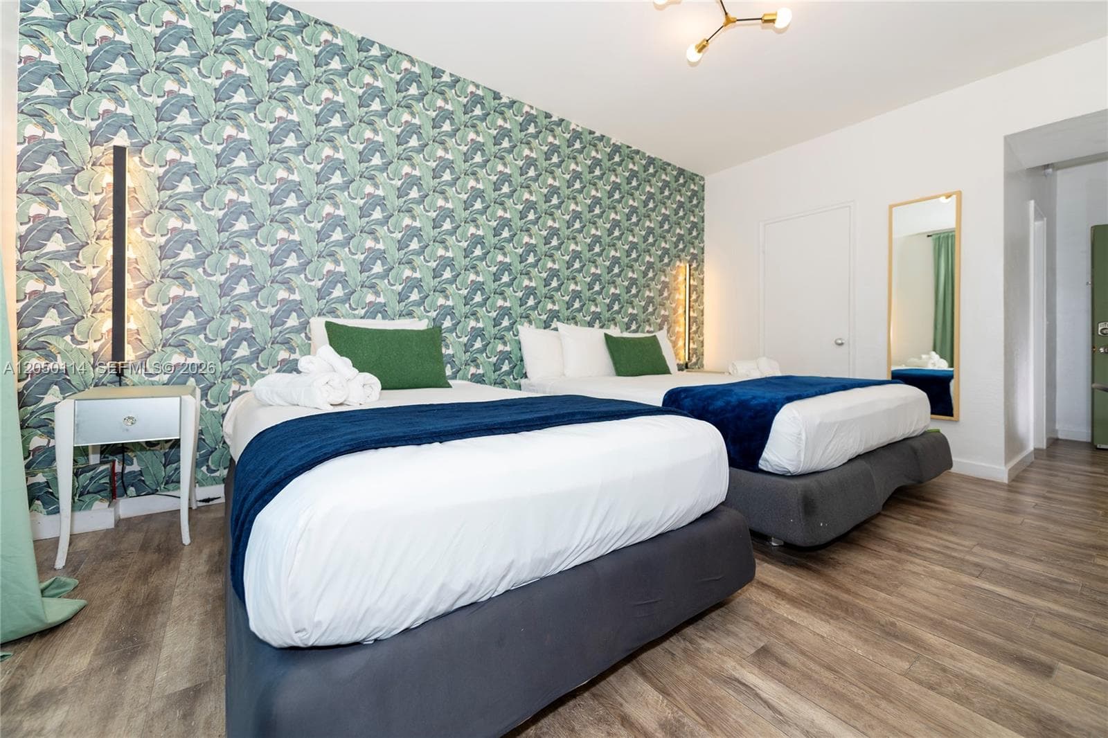 6760 Collins Ave # 7, Miami Beach, FL 33141