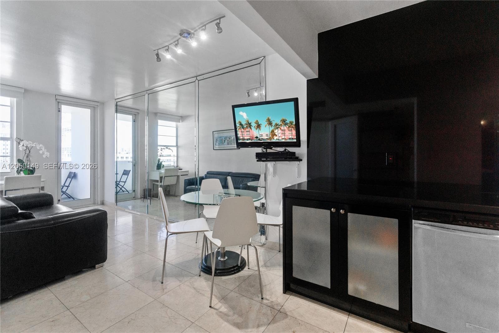 100 Lincoln Rd # 1020, Miami Beach, FL 33139 photo 2