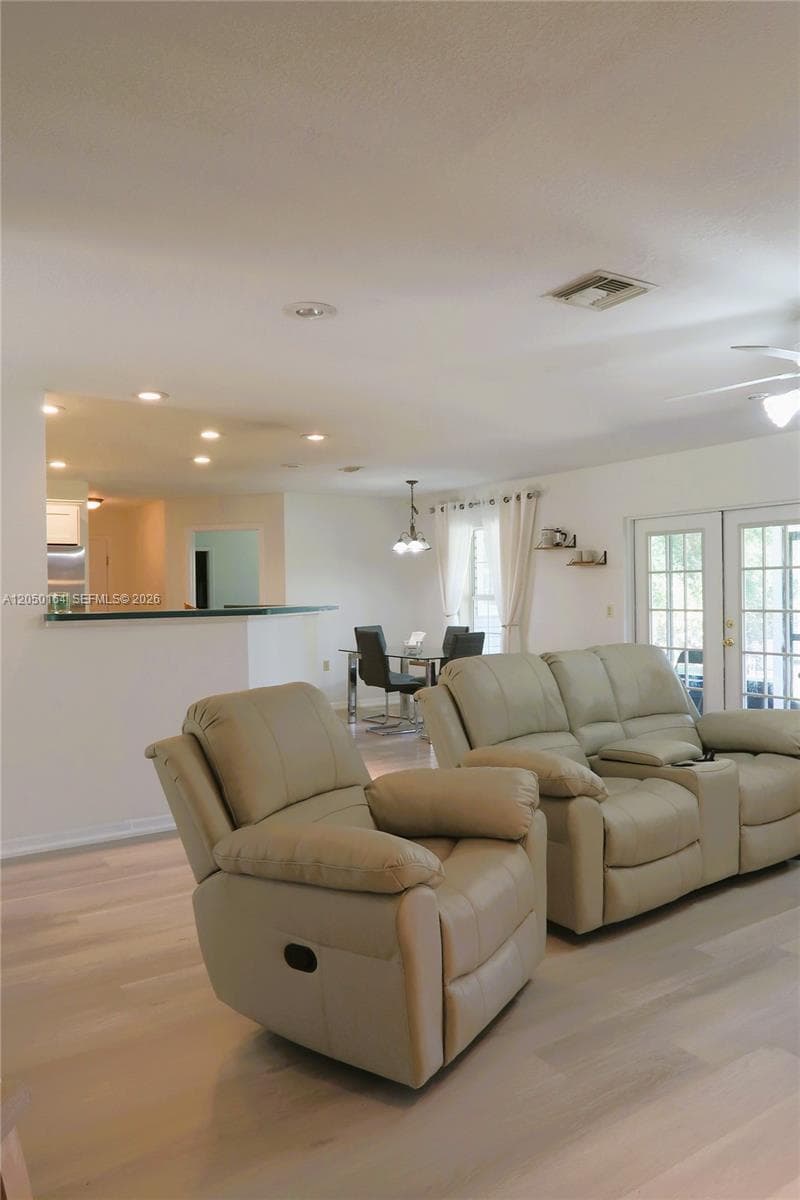 2010 2010 everlast terrace, Sebring, FL 33875 photo 5