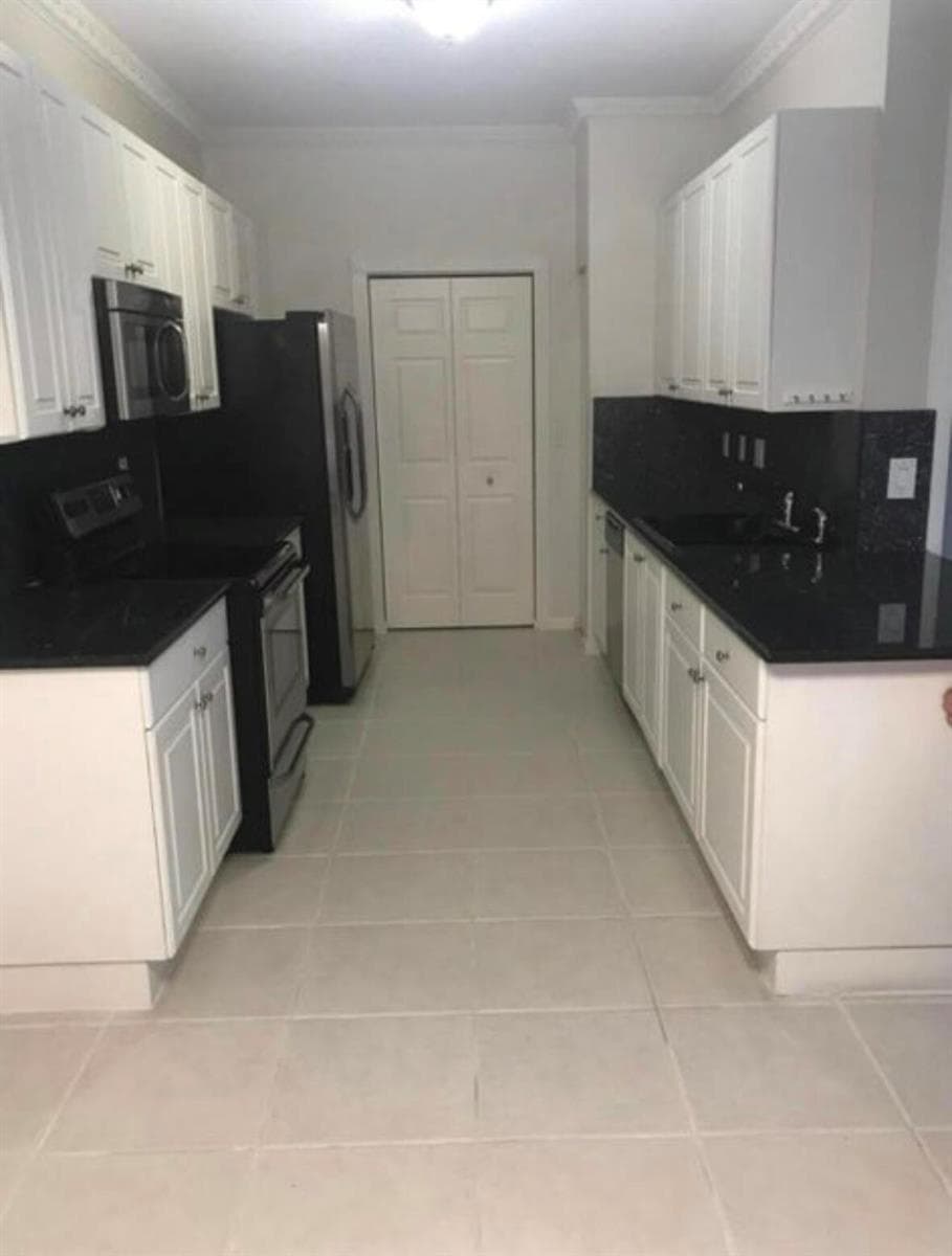 3545 Forest Hill Boulevard # 2, Palm Springs, FL 33406 photo 4