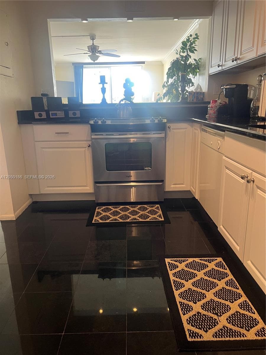 1465 NE 123rd St # 502, North Miami, FL 33161 photo 4