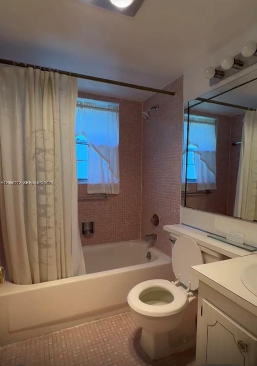 573 E Durham U # 573, Deerfield Beach, FL 33442 photo 4