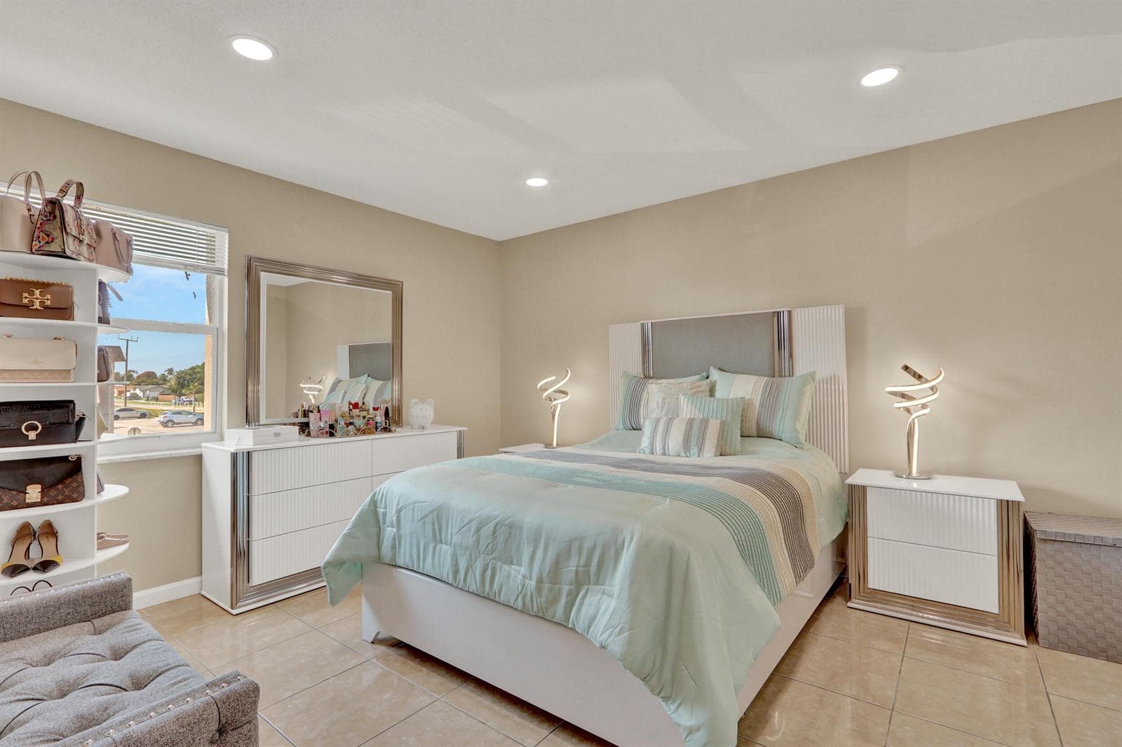 502 Davis Road # 12, Palm Springs, FL 33461 photo 4