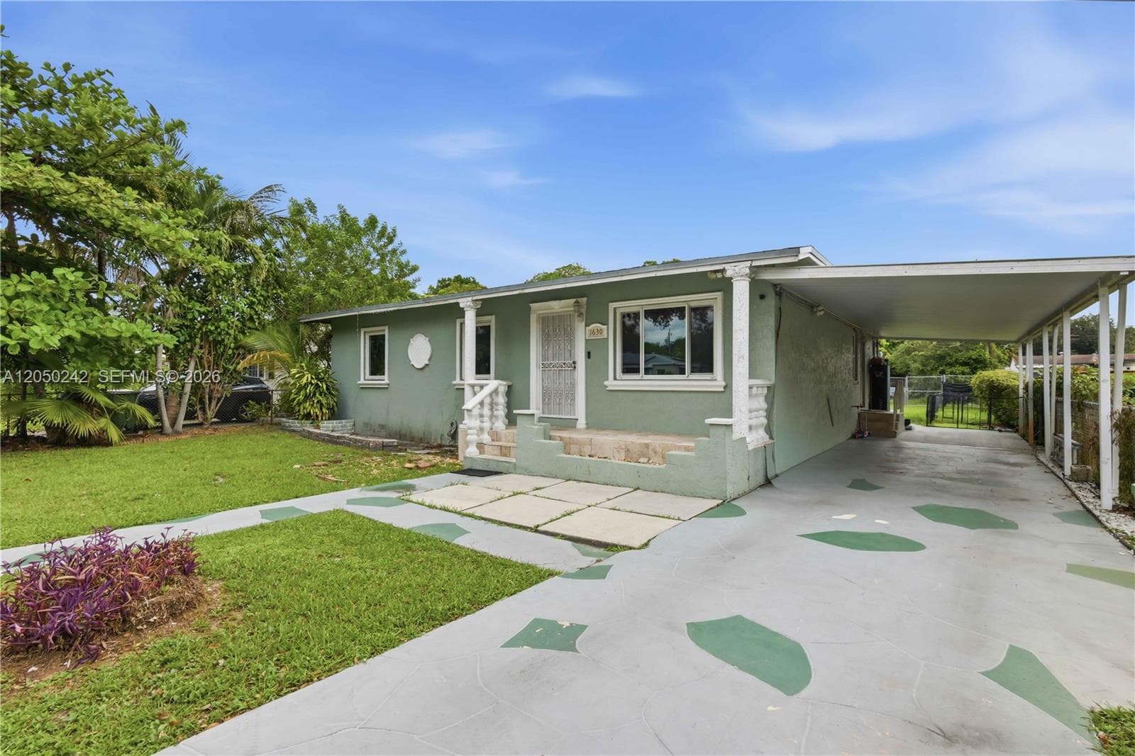1630 NW 124th St, North Miami, FL 33167 photo 2