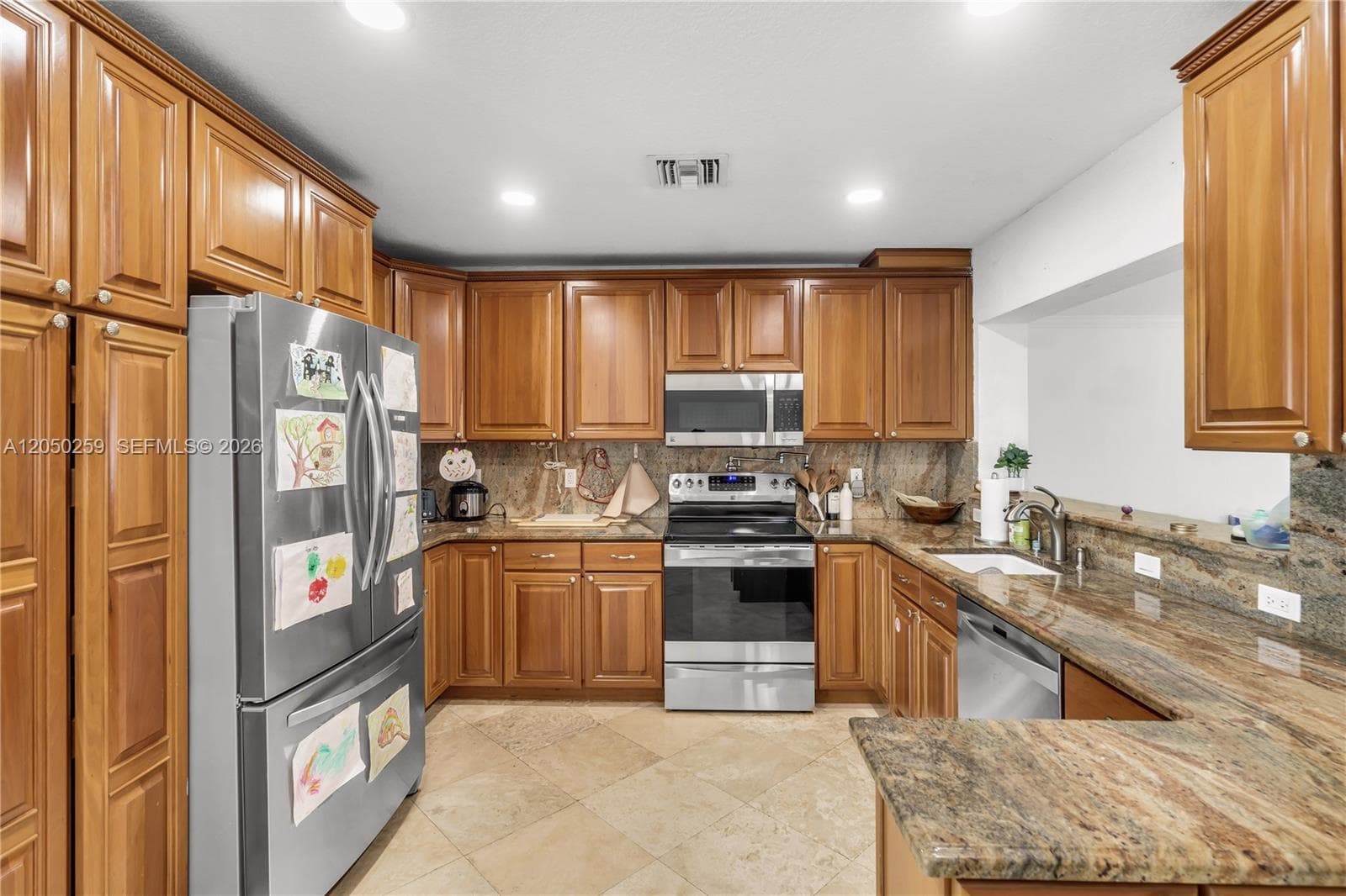 2424 NE 18th Ave, Wilton Manors, FL 33305 photo 5