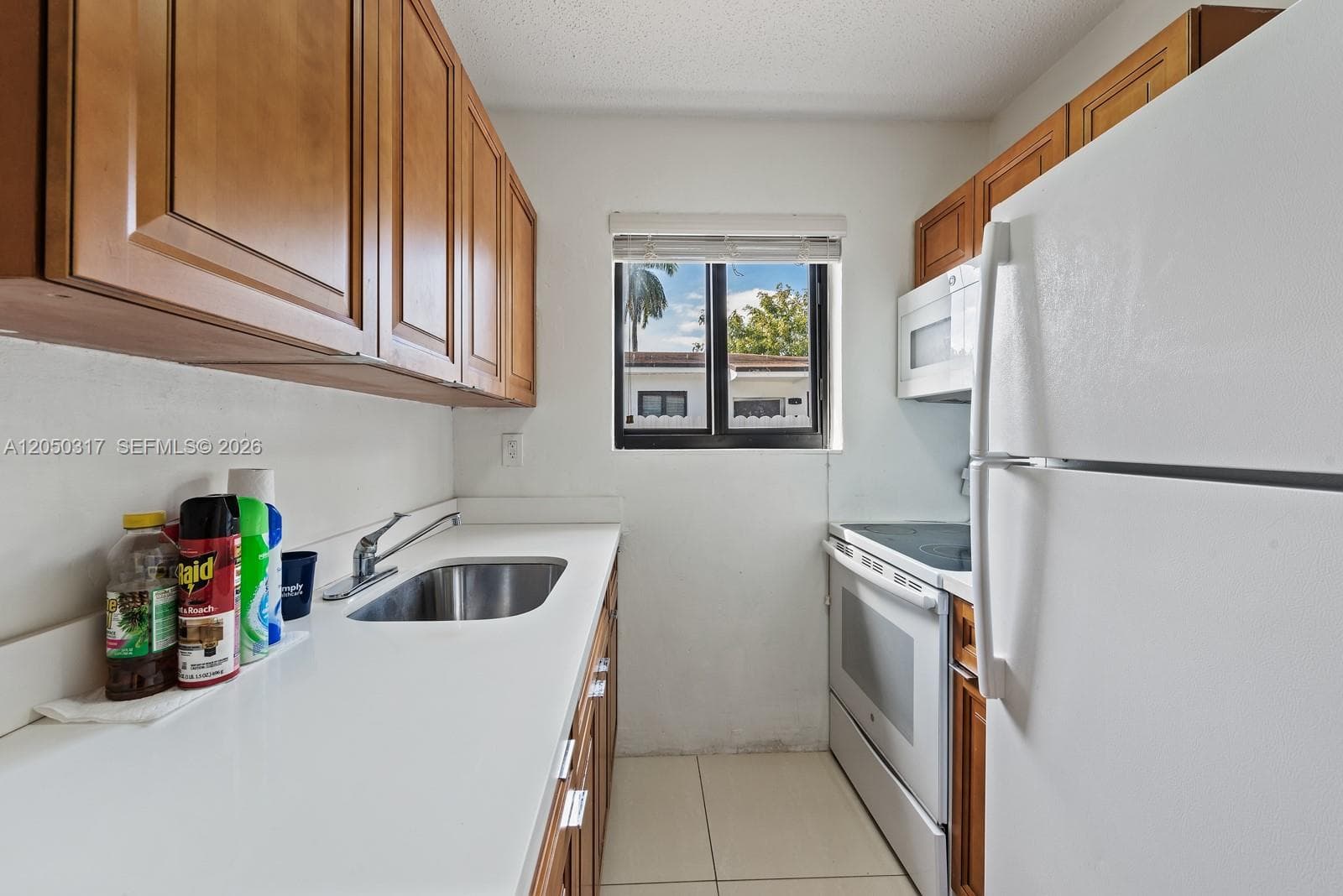 1911 NW 30th St # 3, Miami, FL 33142 photo 5