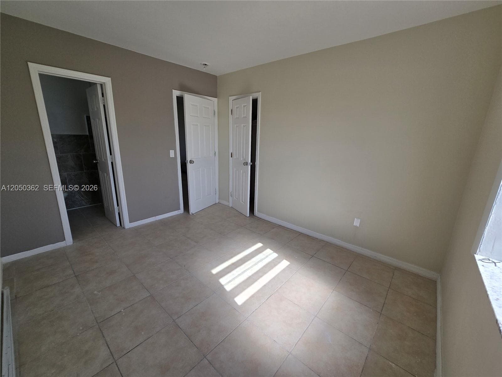724 SW 7th Ter # 1-2, Hallandale Beach, FL 33009 photo 2