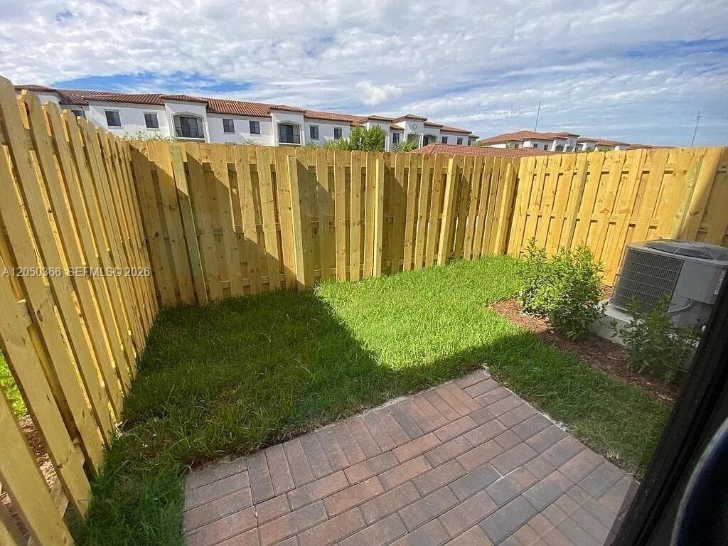 21071 NE 8th Ave # 21071, Miami, FL 33179 photo 2