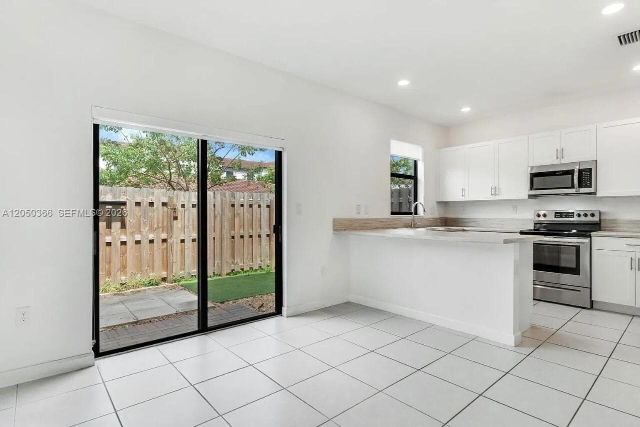 21071 NE 8th Ave # 21071, Miami, FL 33179 photo 5