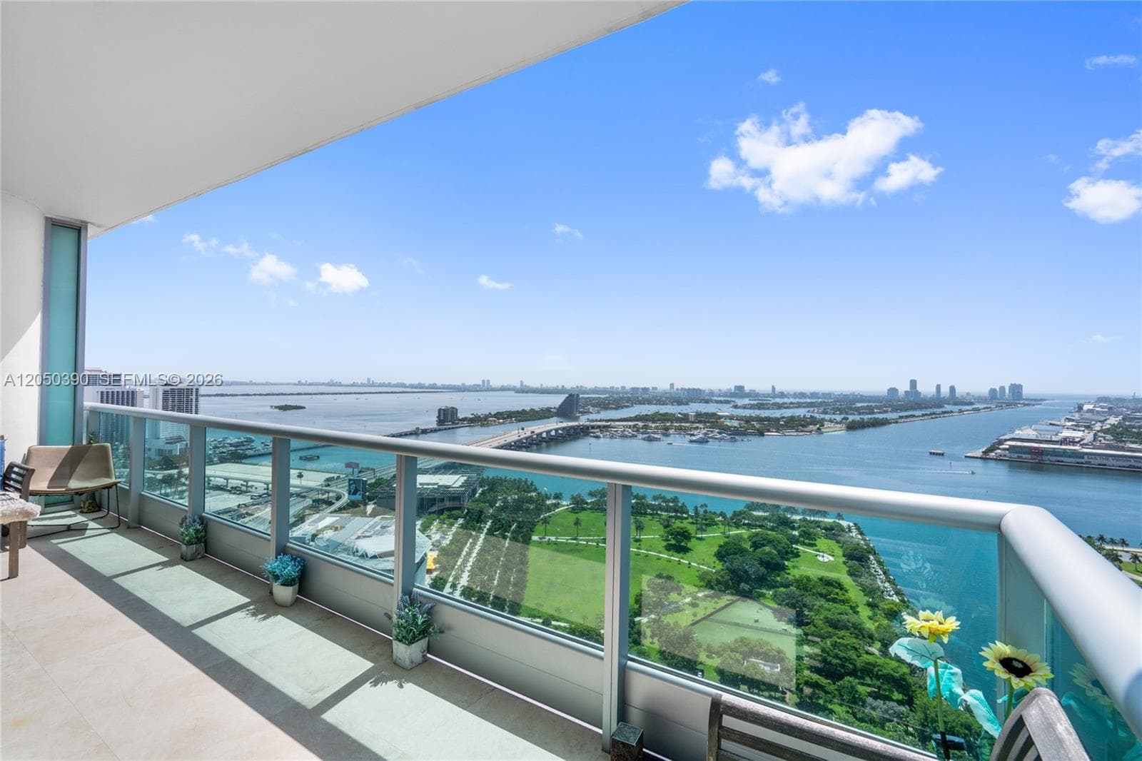900 Biscayne Blvd # 3704, Miami, FL 33132