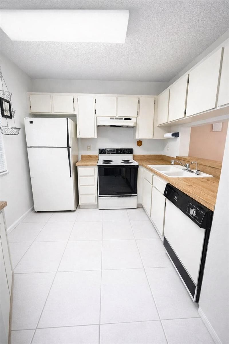 5550 Lakeside Drive # 203, Margate, FL 33063 photo 5