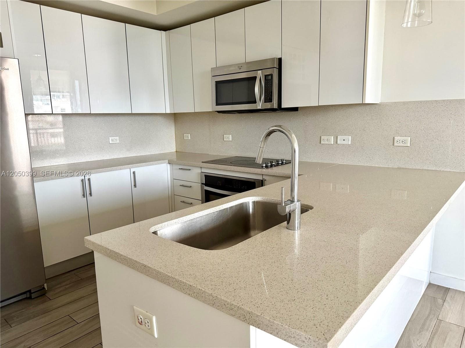 999 SW 1st Ave # 1204, Miami, FL 33130 photo 4