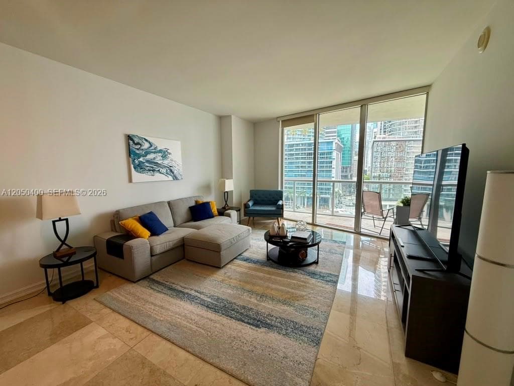 475 Brickell Ave # 1012, Miami, FL 33131 photo 5