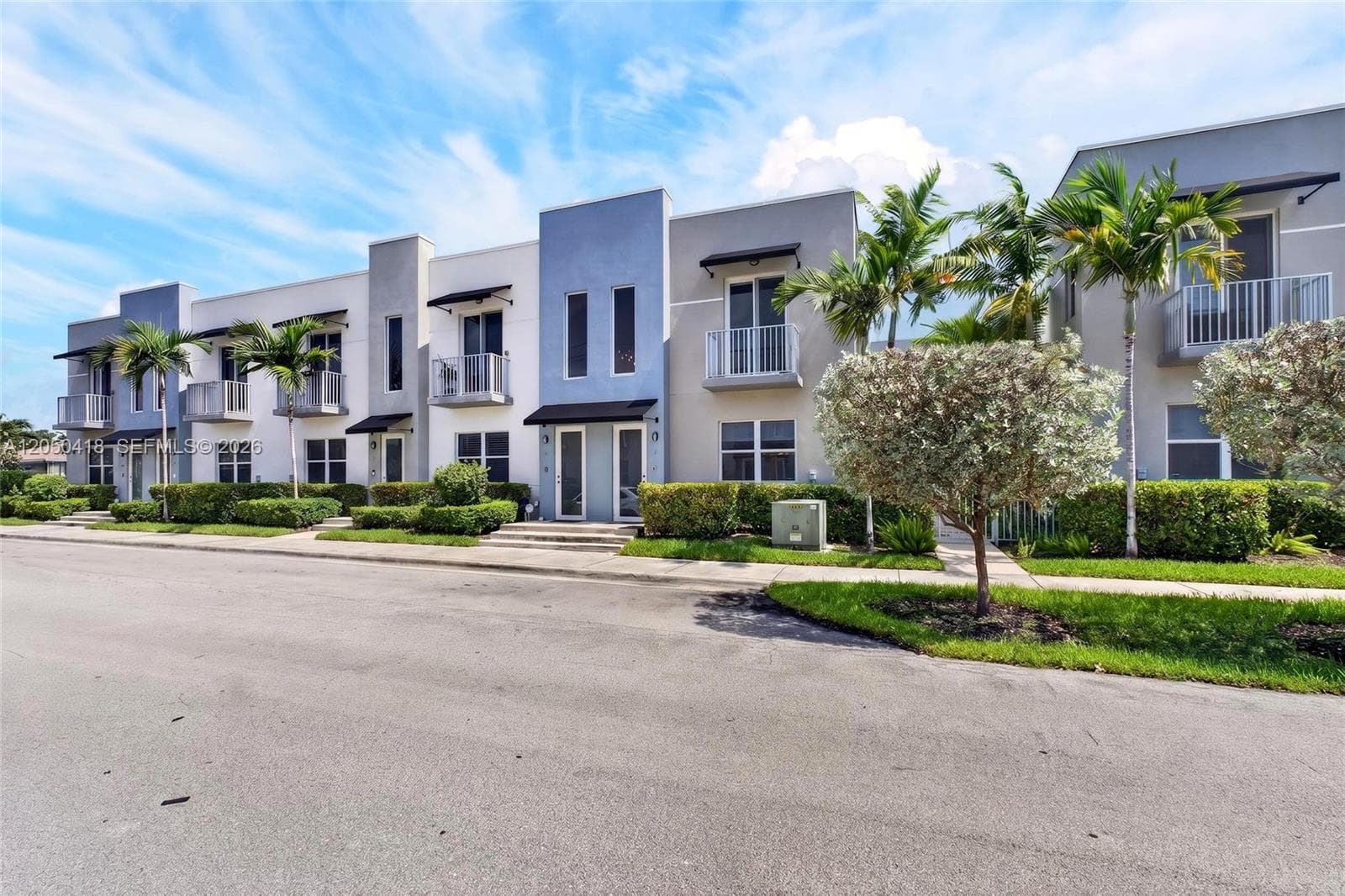 405 NE 35th Ct # 5, Oakland Park, FL 33334 photo 3